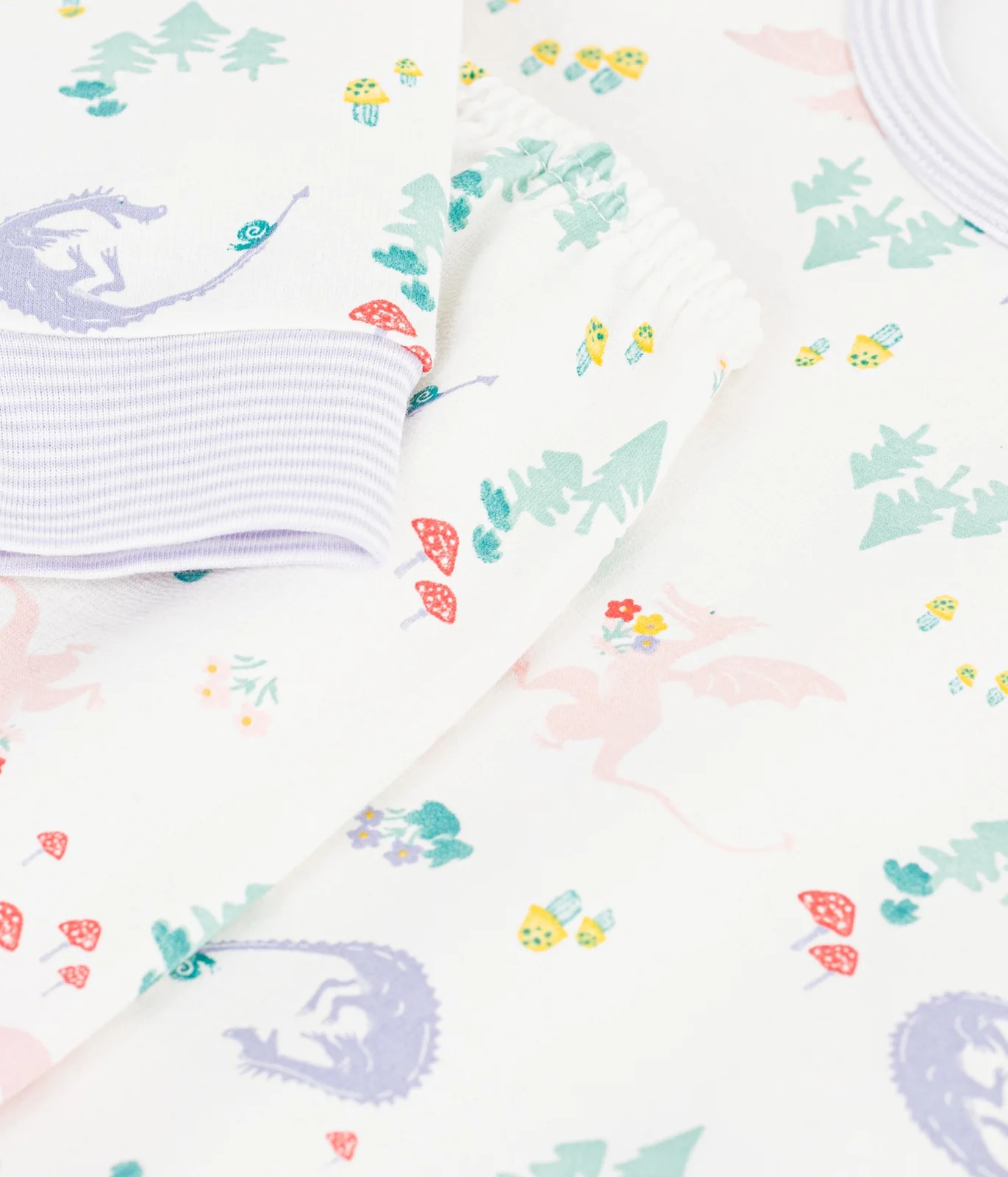 Children's pyjamas in fleece with a dragon print