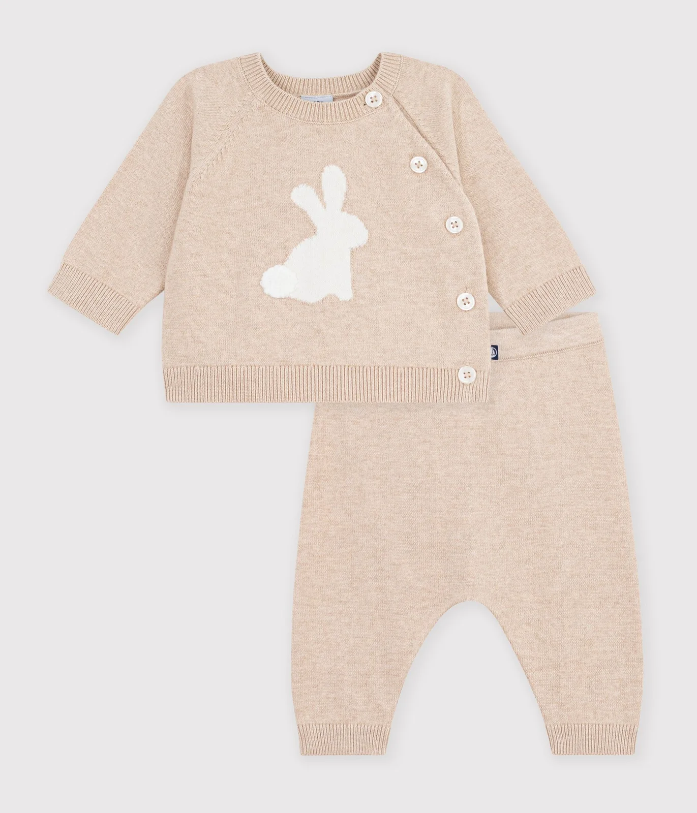 Patterned knitted set for babies