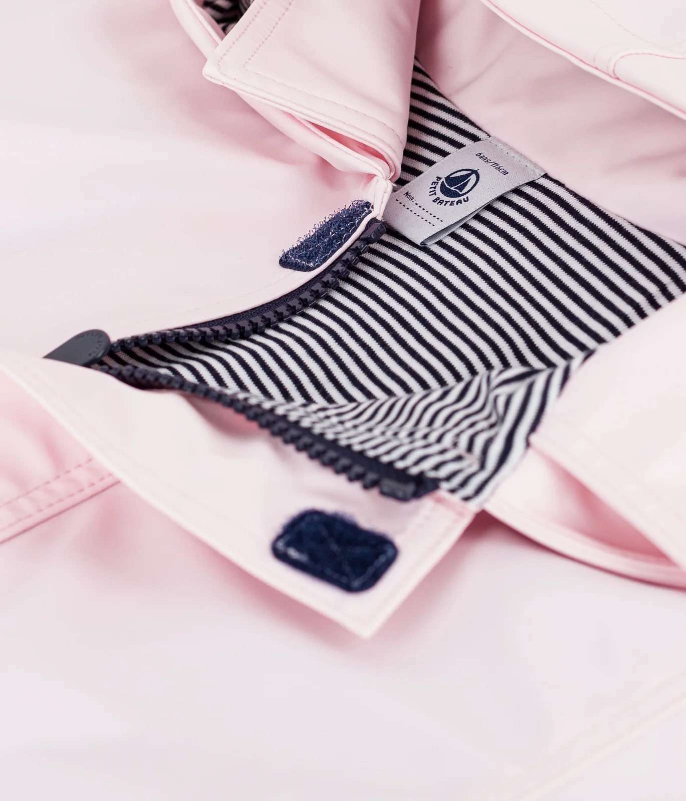 Children's iconic raincoat