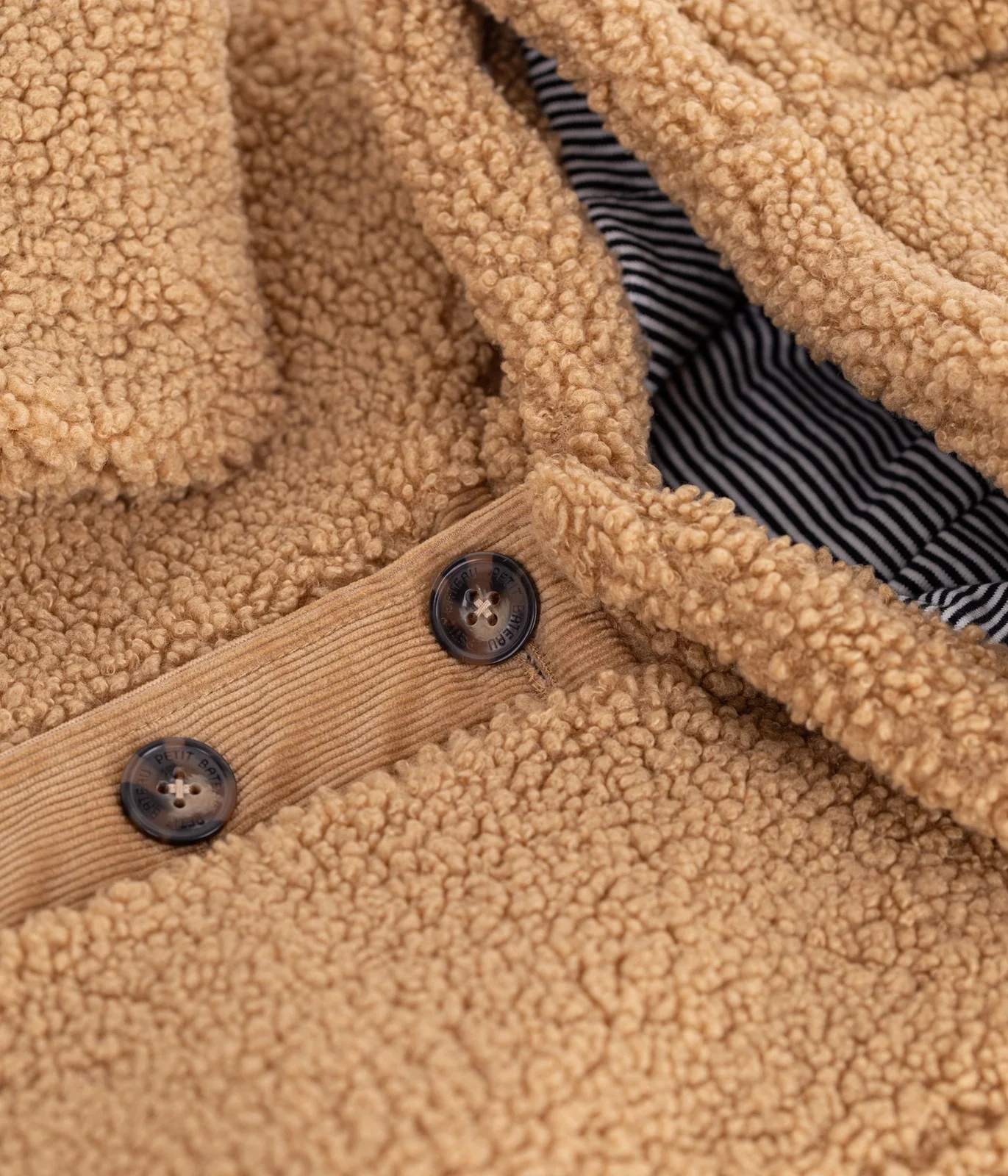 Babies' sherpa coat with a hood