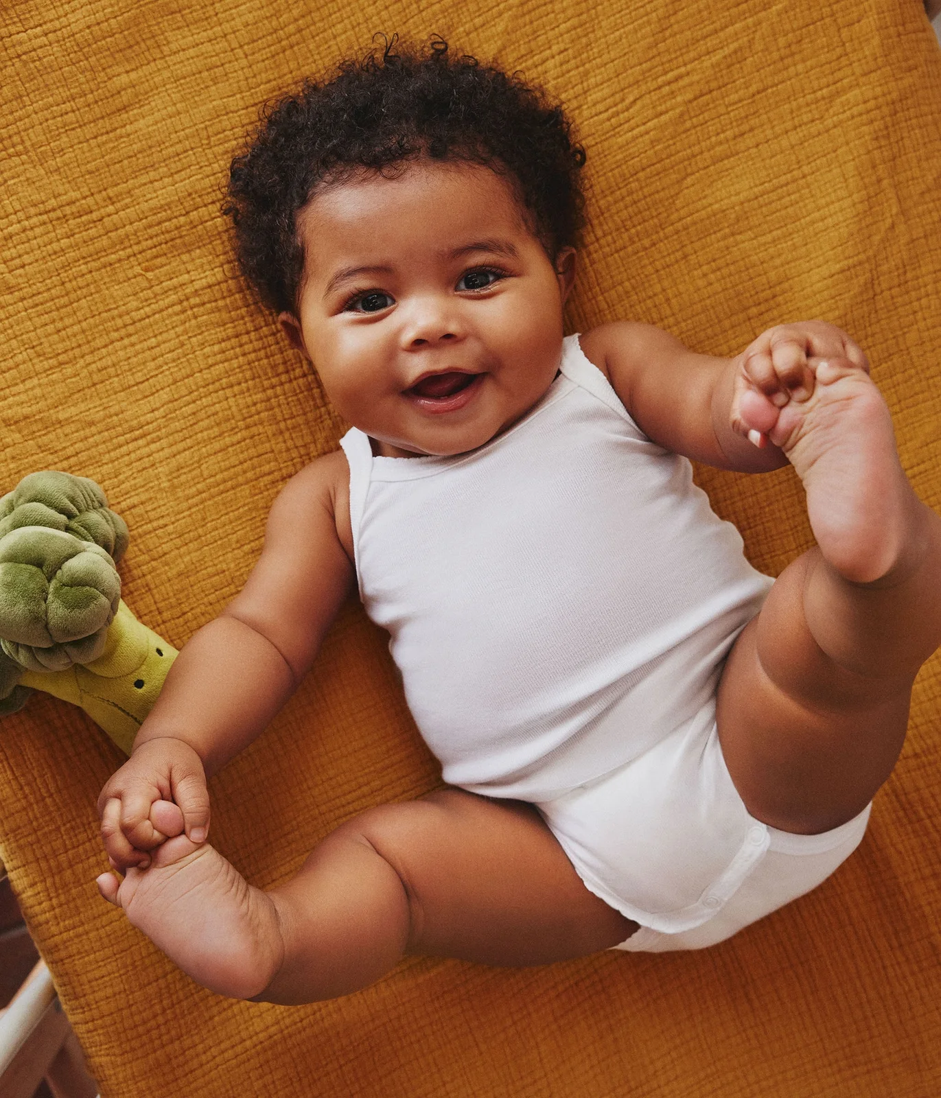 Pack of bodysuits with straps