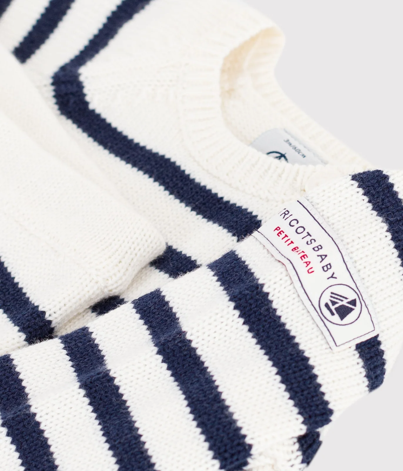 Babies' set in a stripy knit
