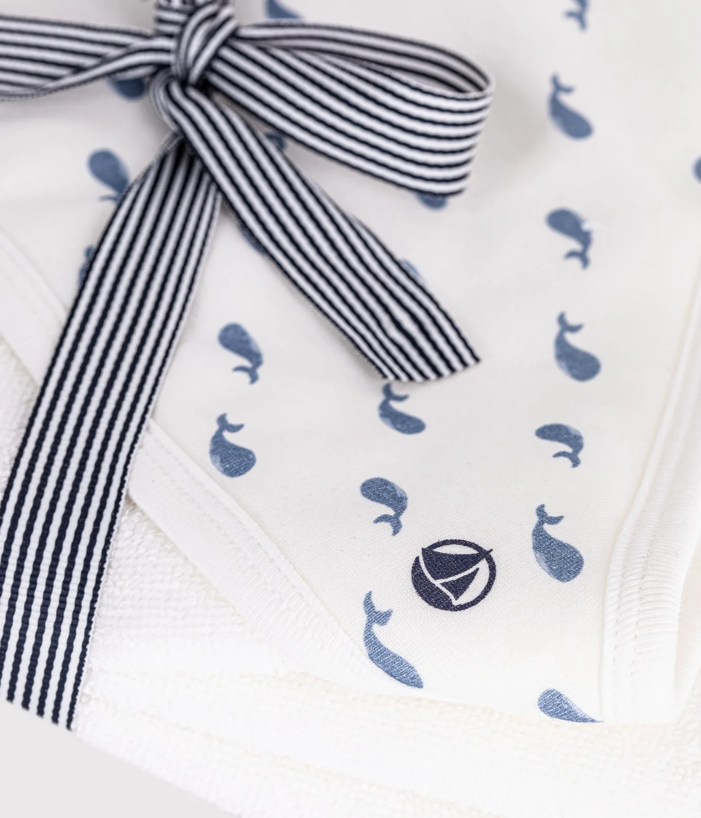 Babies' square cotton bath wrap
