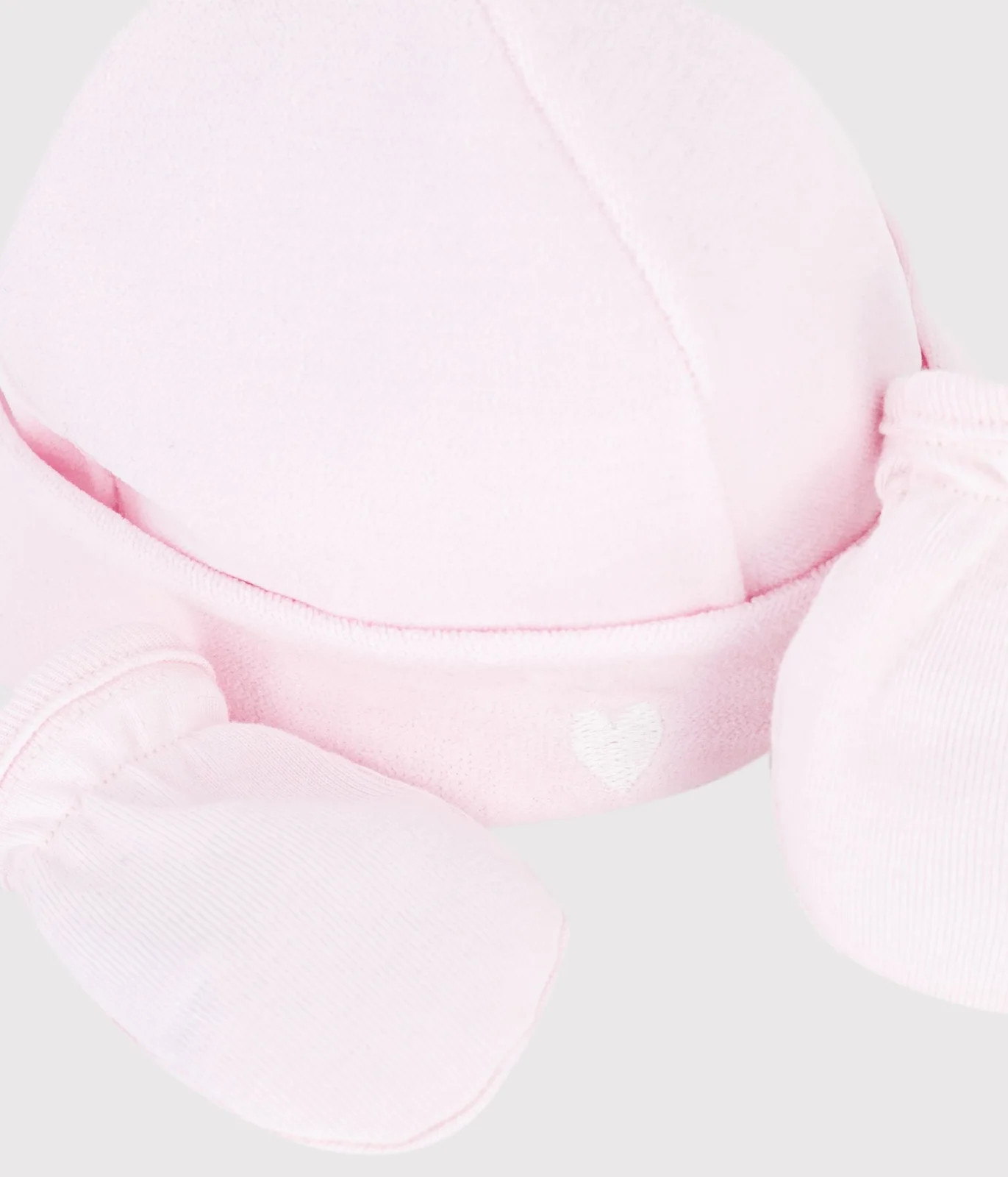 Babies' plain beanie and mittens set