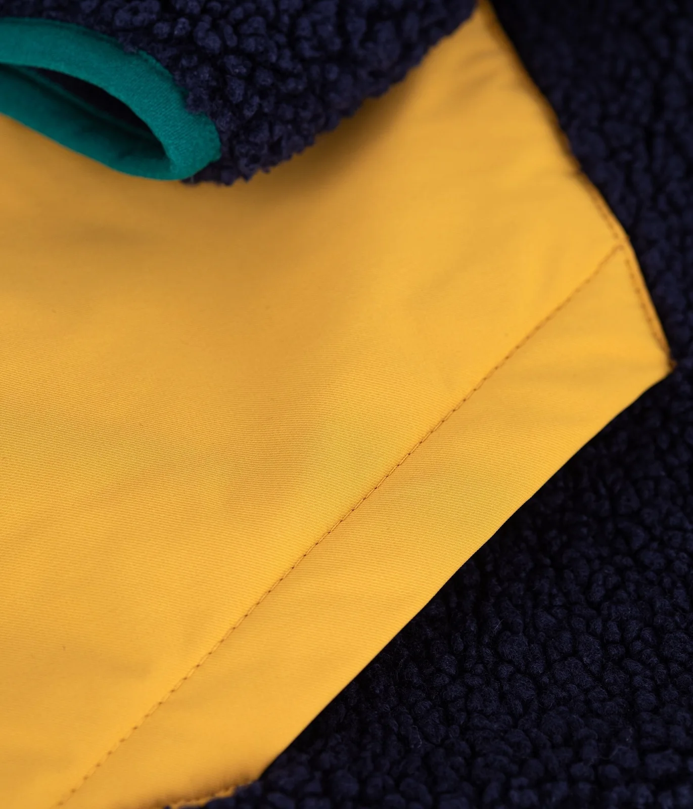 Children's jacket in plain colourblock sherpa
