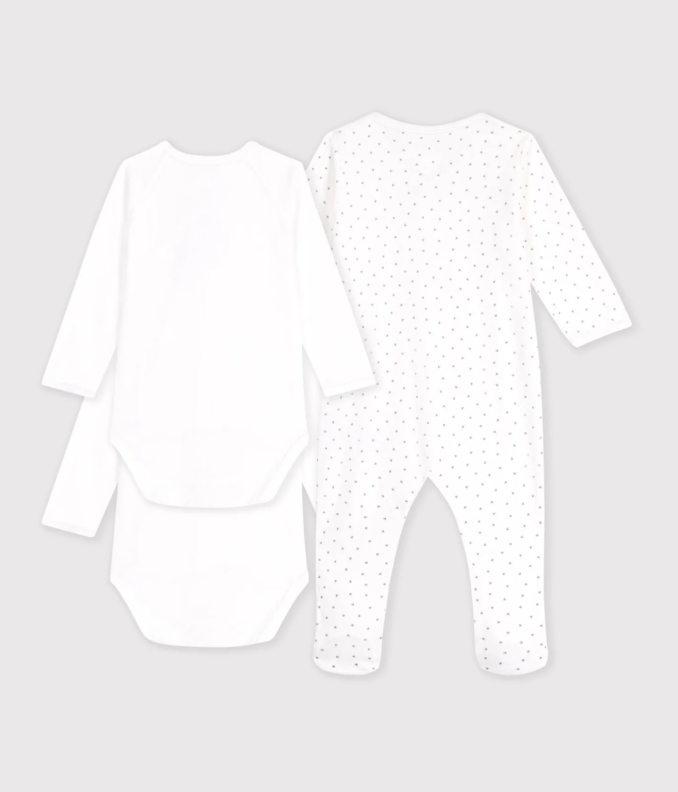 Newborn babies' gift box set in cotton printed with little hearts