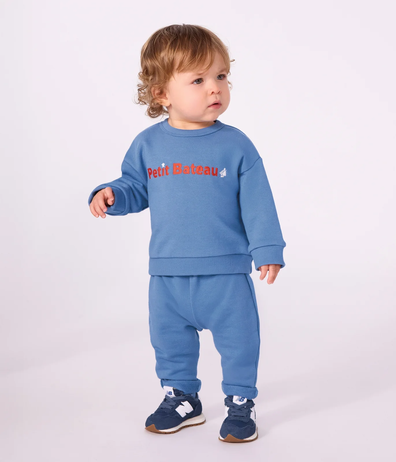 Babies' sweatshirt in plain cotton with embroidery