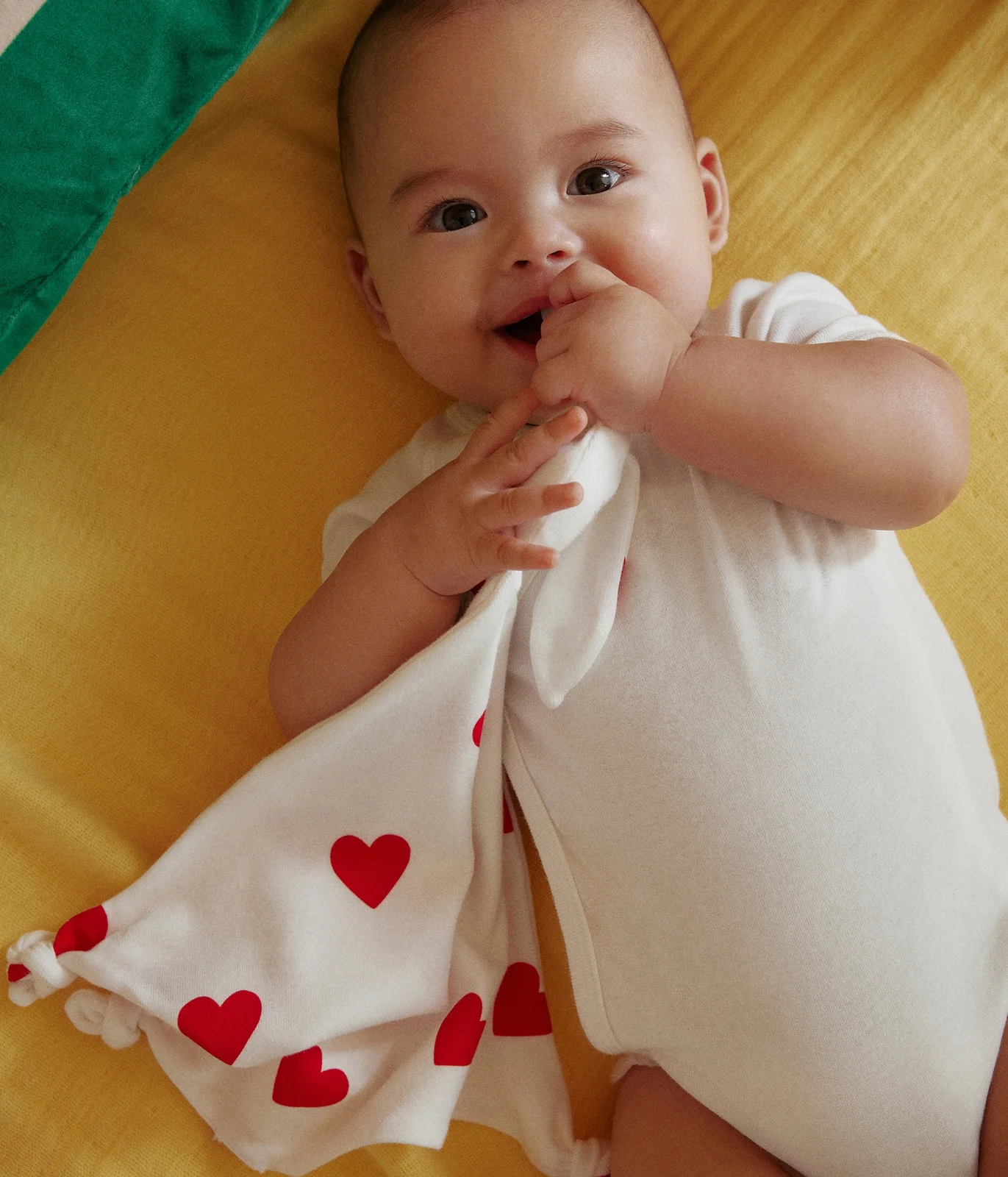Short-sleeved plain cotton wrapover bodysuits for babies - 2-Pack