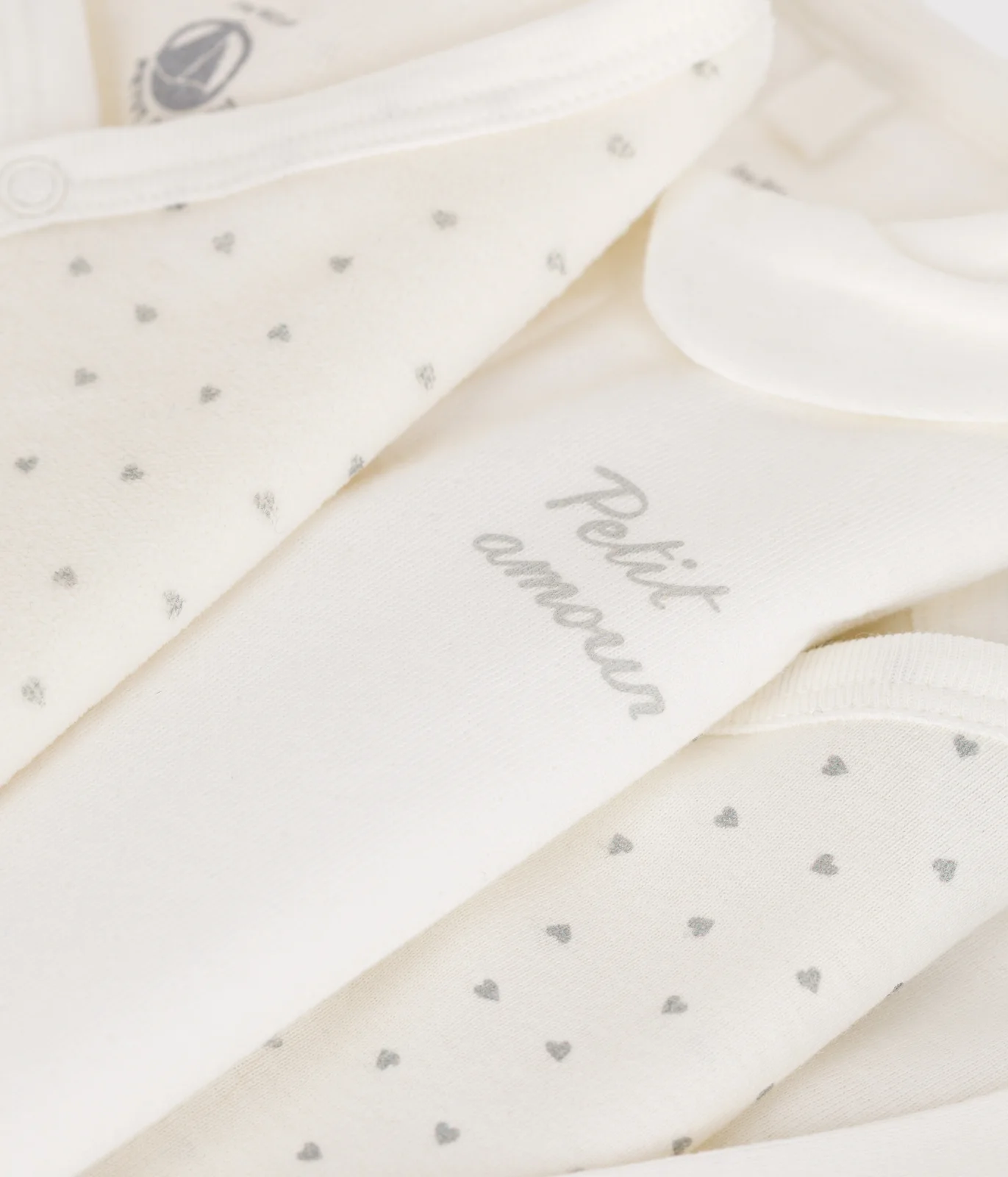 Maternity suitcase - warm materials for warm babies