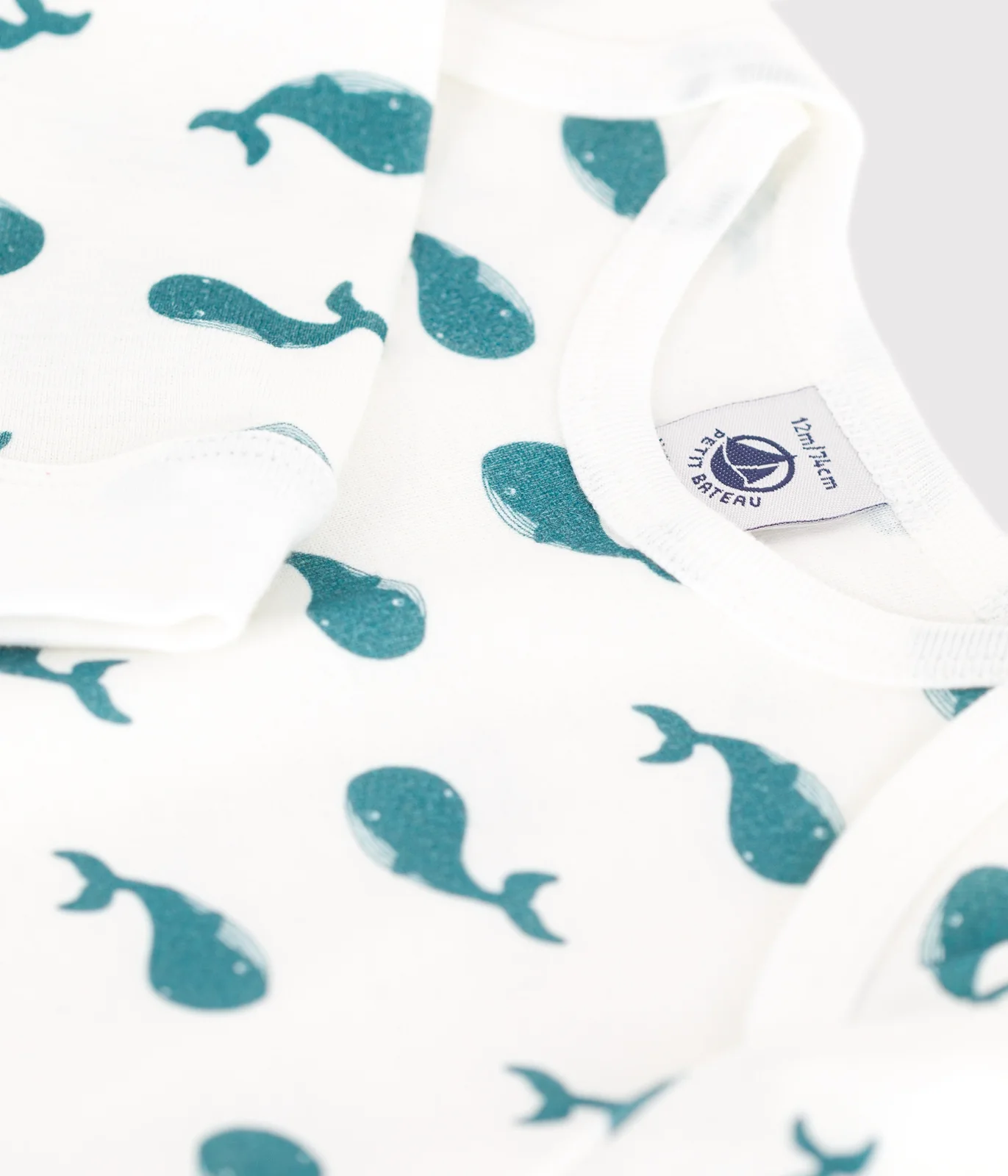 Babies' whale pattern popper-free cotton pyjamas