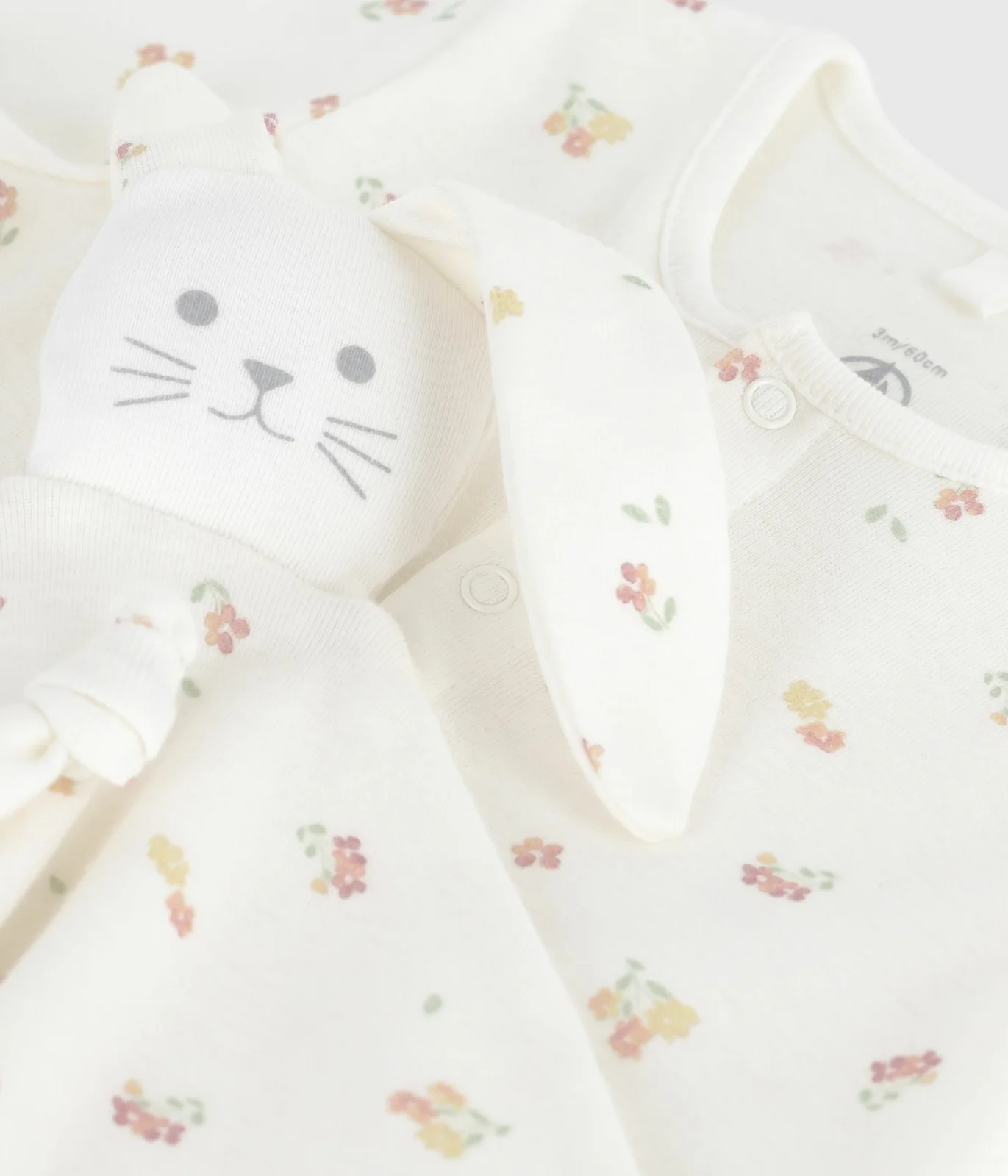 Newborn babies' floral-print cotton gift set