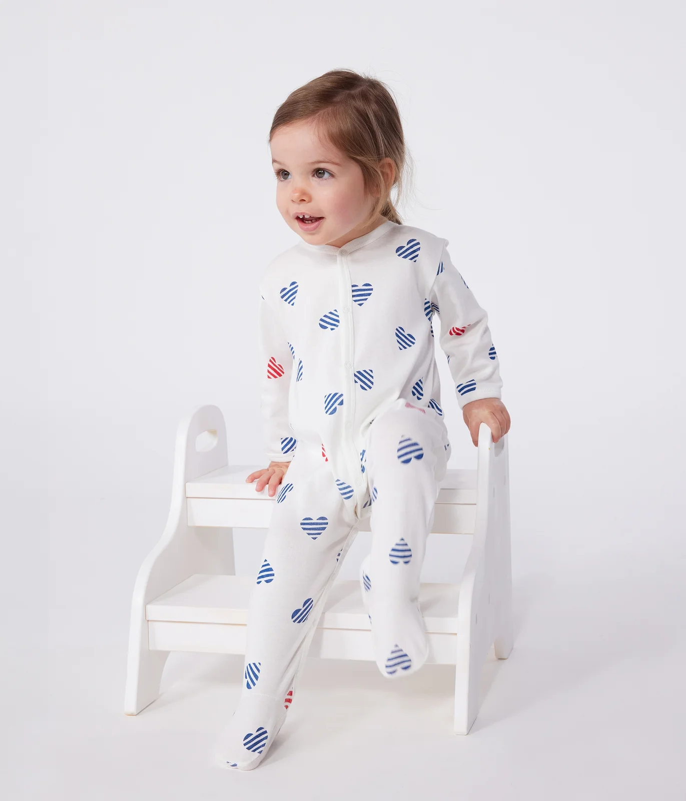 Babies' stripy heart-patterned cotton pyjamas