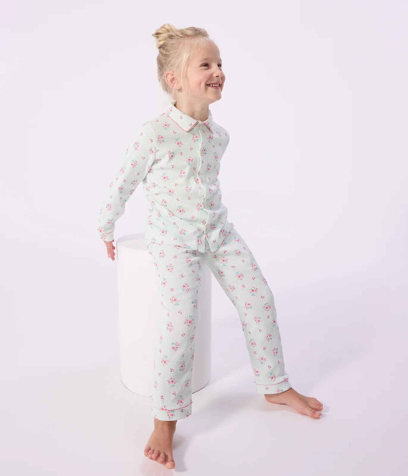 Children's buttoned printed cotton pyjamas