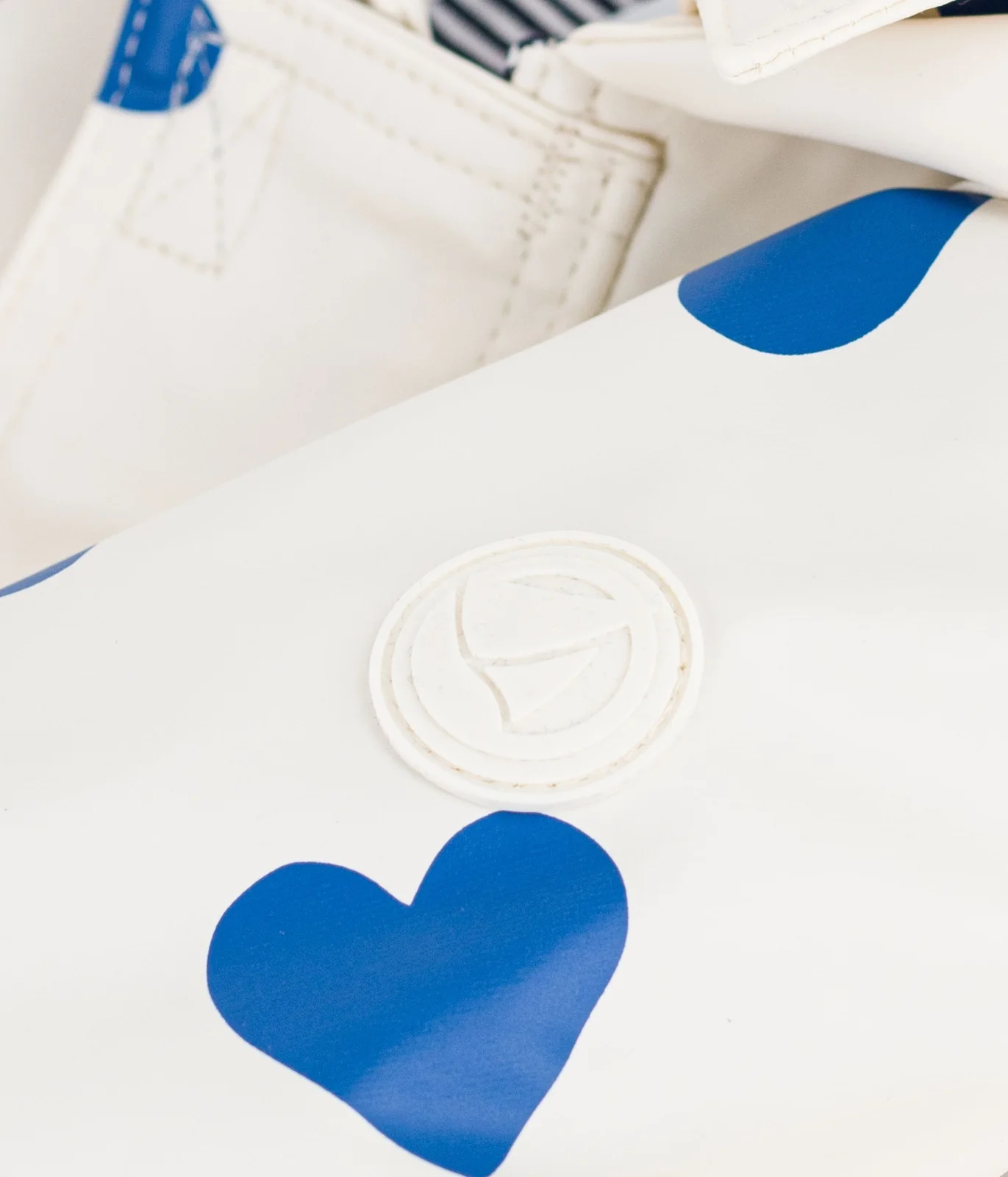 Babies' iconic raincoat