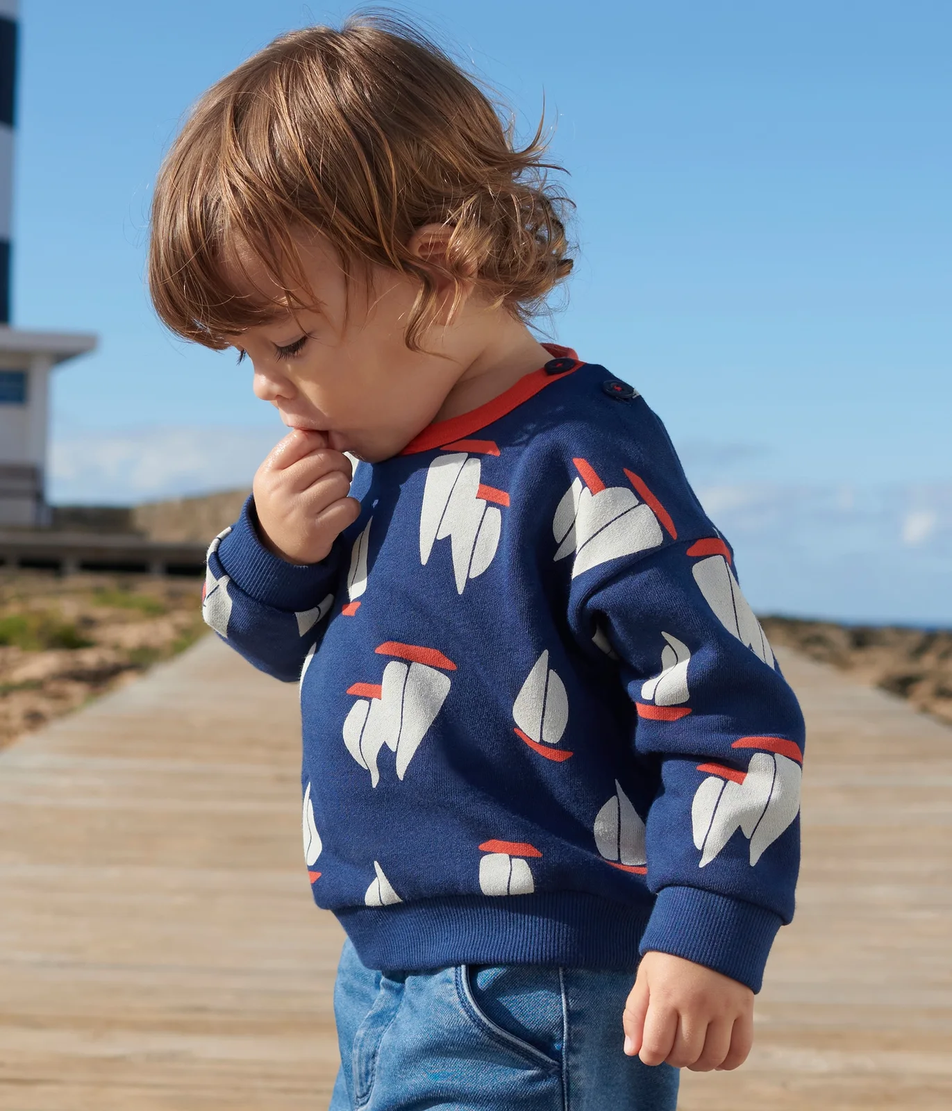 Babies' cotton sweatshirt with a large-scale boat print