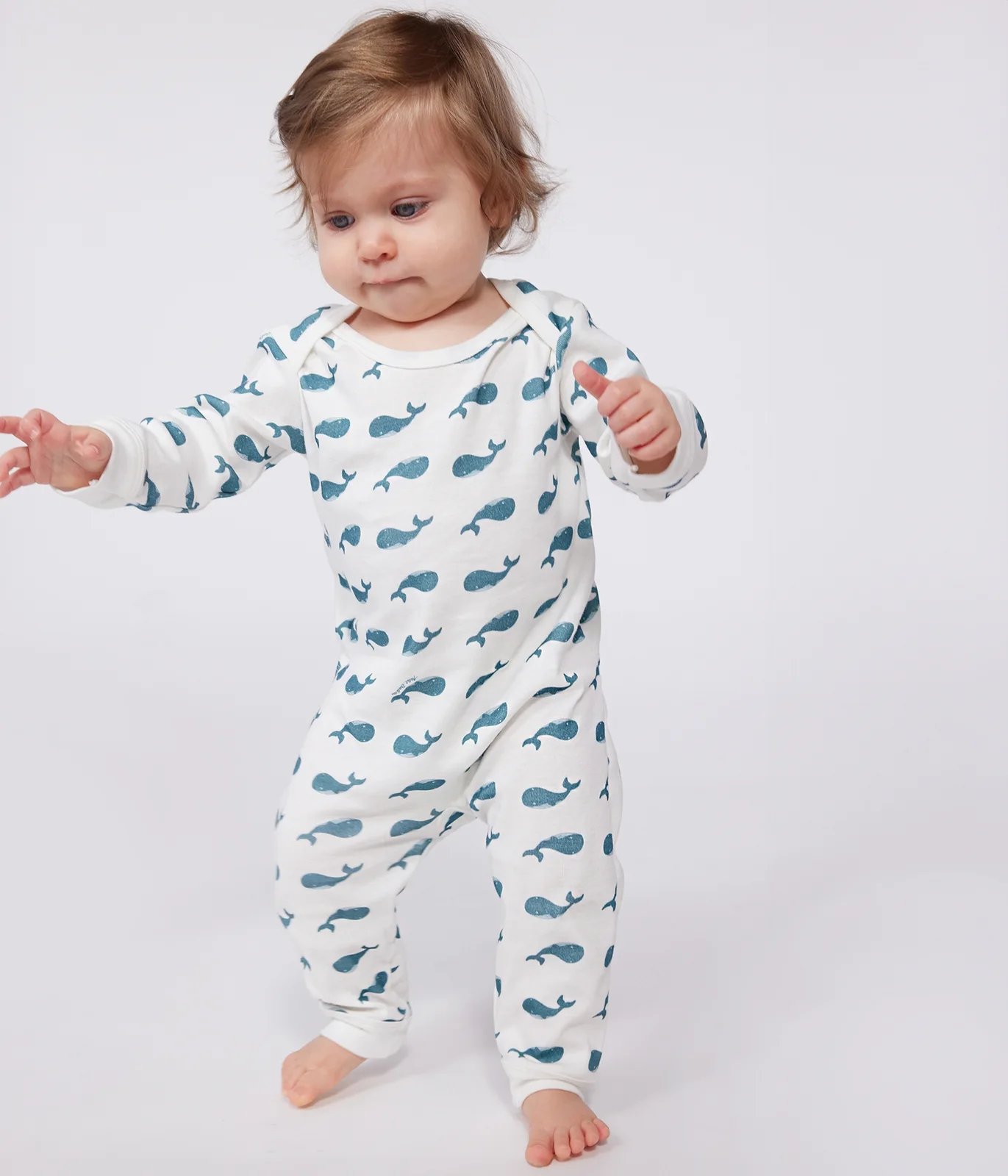 Babies' whale pattern popper-free cotton pyjamas