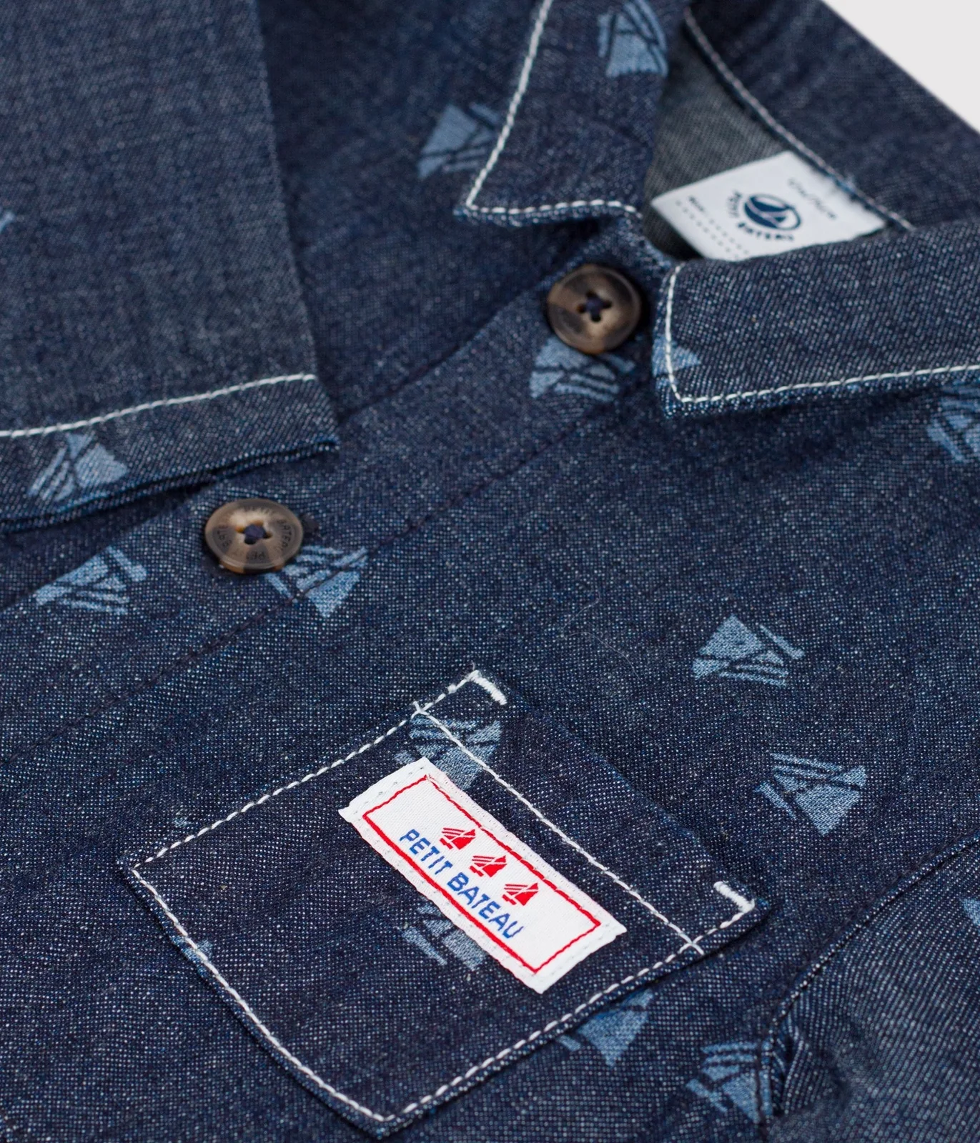Babies' long jumpsuit in denim with a boat print