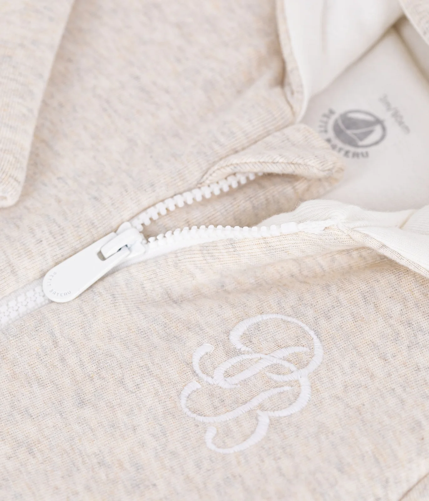 Babies' plain padded jumpsuit with a hood and feet