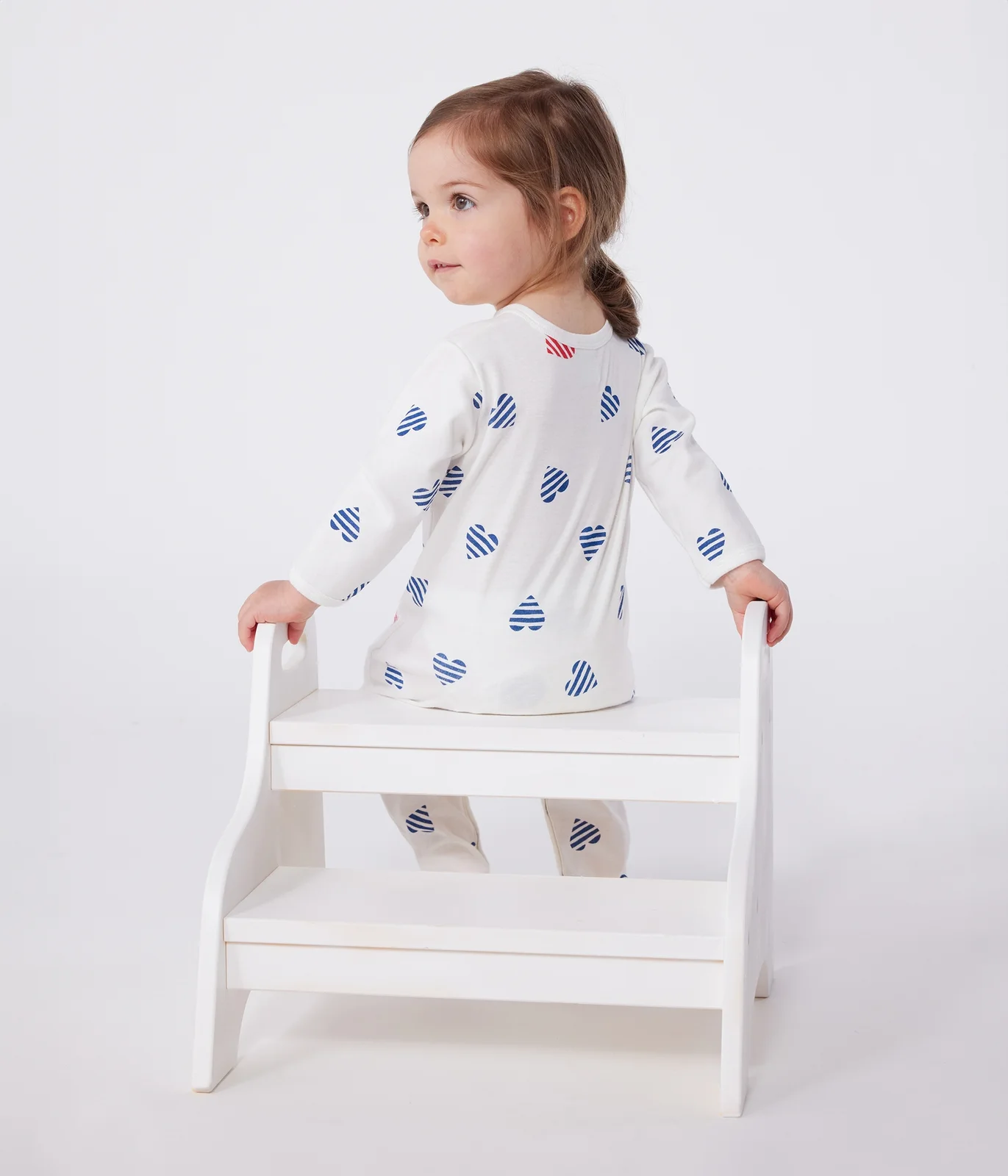 Babies' stripy heart-patterned cotton pyjamas