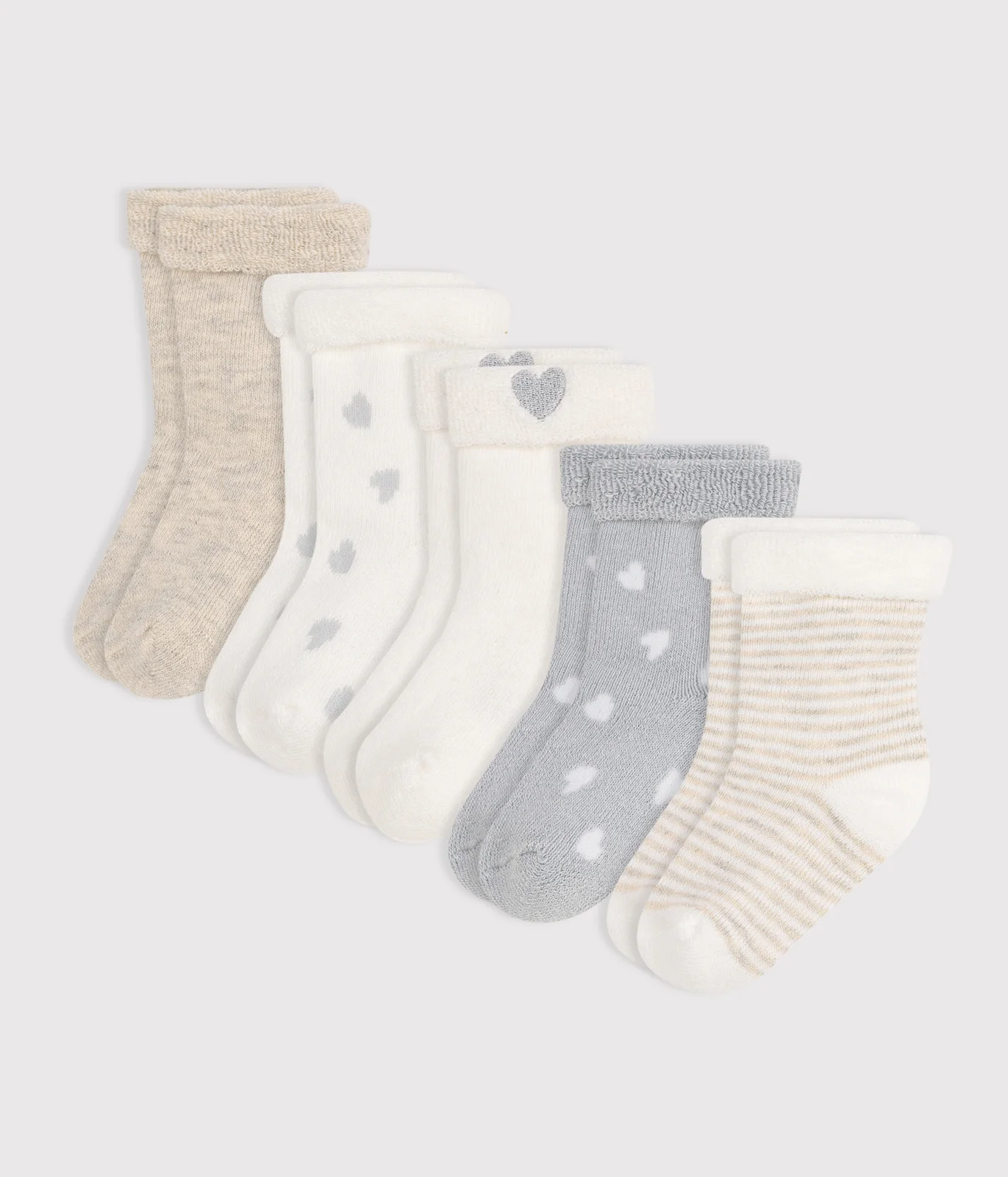 Pack of plain cotton socks for newborn babies