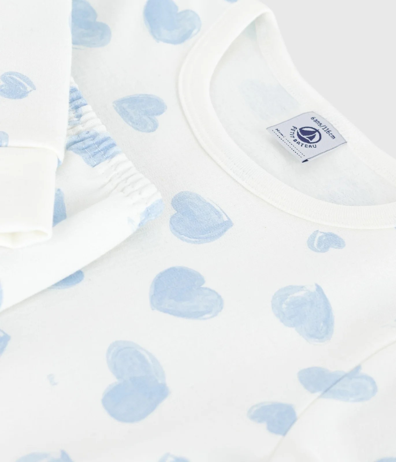 Children's pyjamas in heart-printed fleece