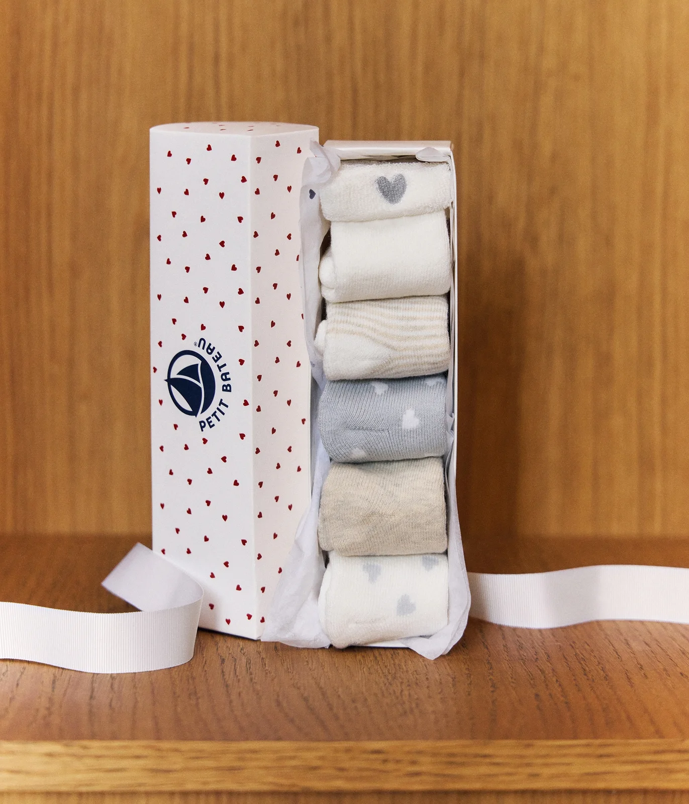 Pack of plain cotton socks for newborn babies