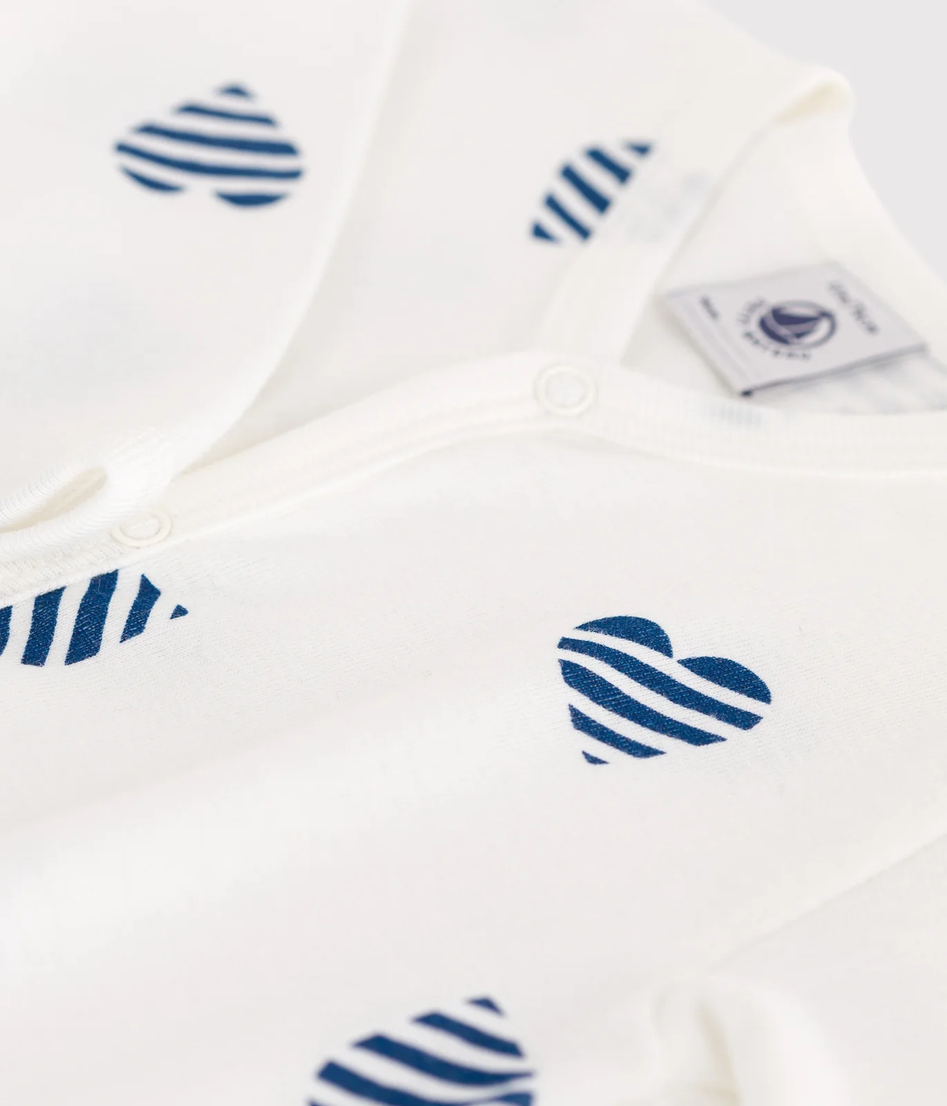 Babies' stripy heart-patterned cotton pyjamas