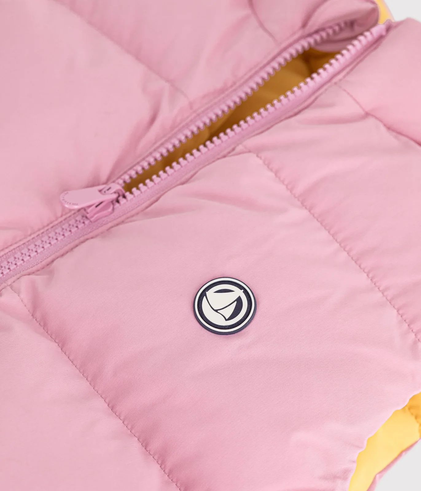 Children's plain, sleeveless puffer jacket