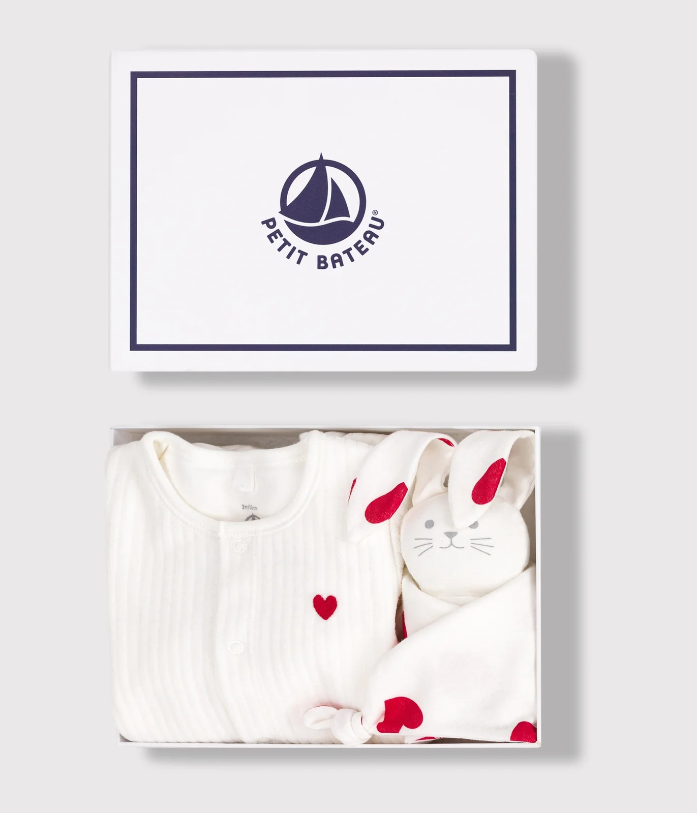 Newborn baby gift set in velvet
