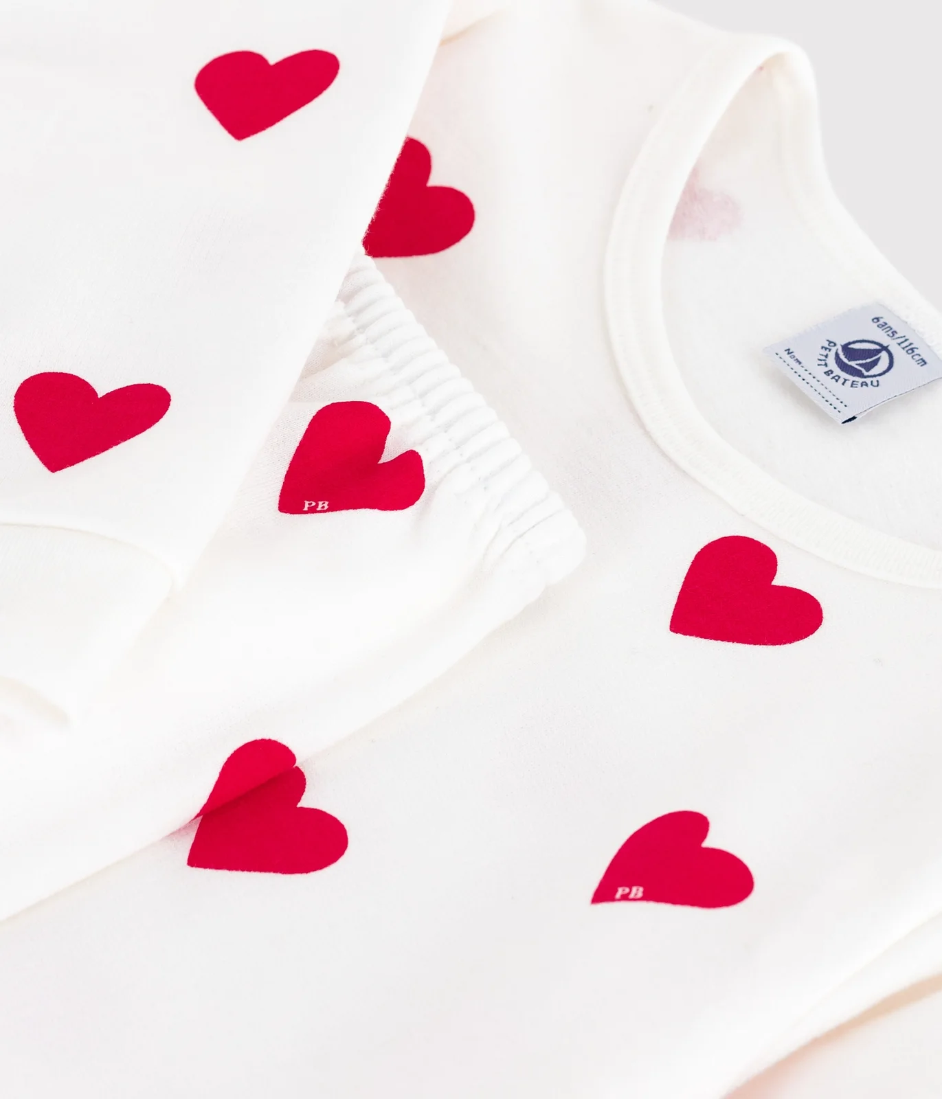 Children's pyjamas in heart-printed fleece