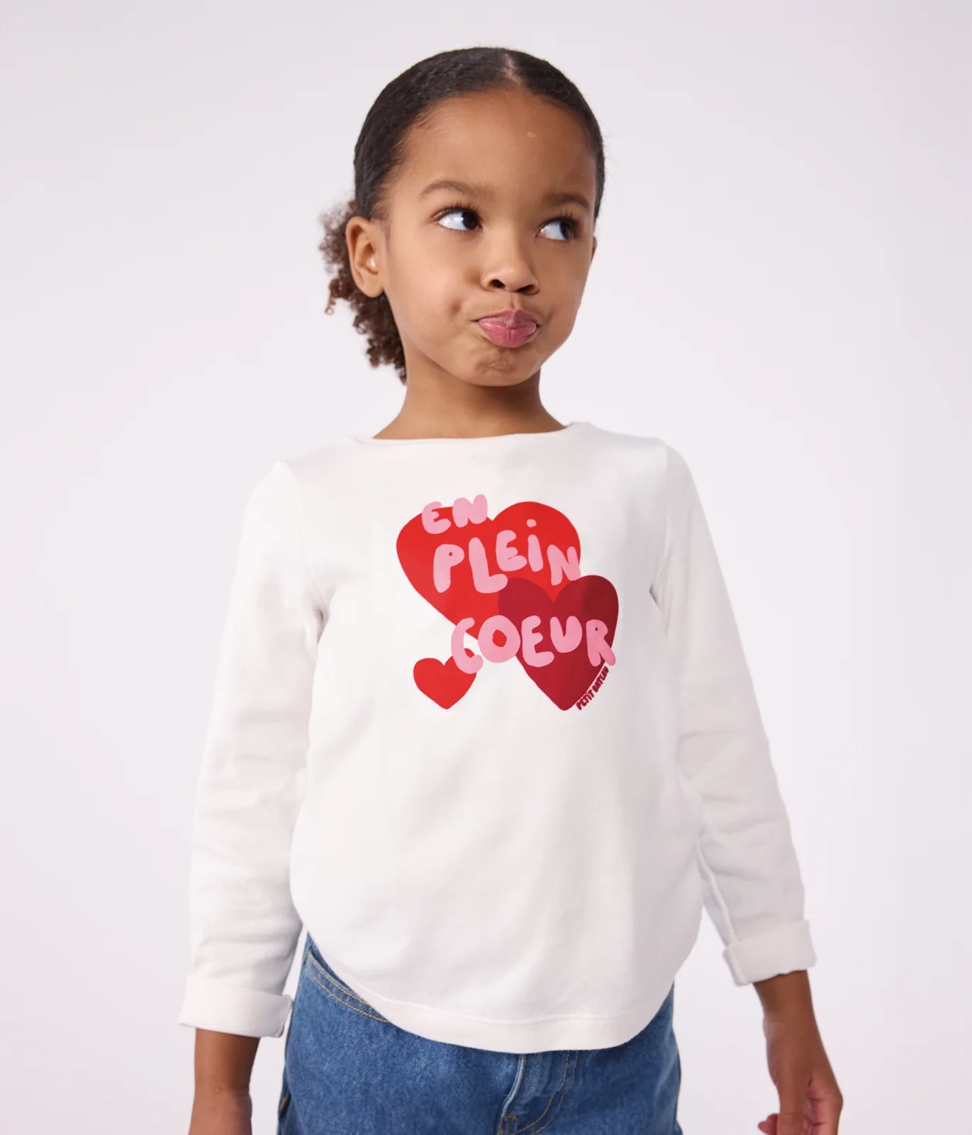 Children's long-sleeved heart-patterned T-shirt