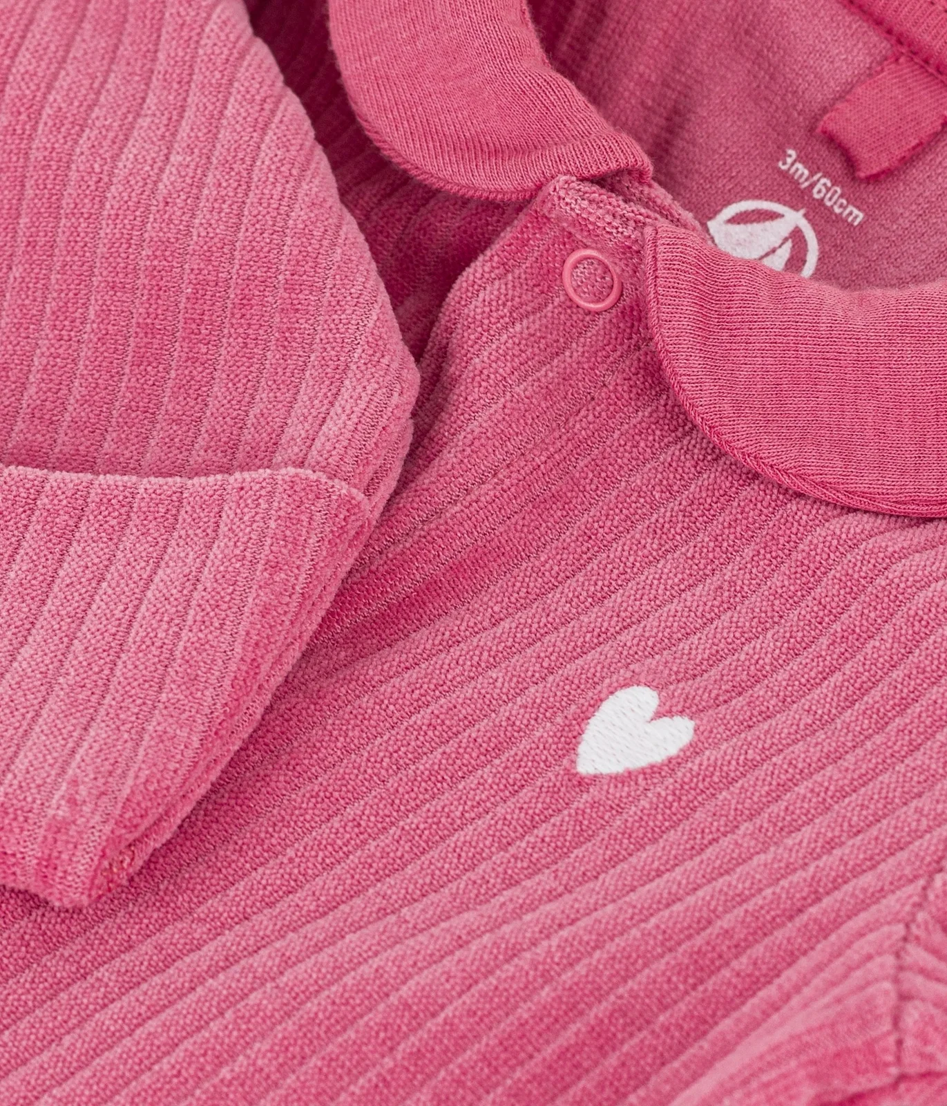 Babies' plain velour pyjama suit with a collar