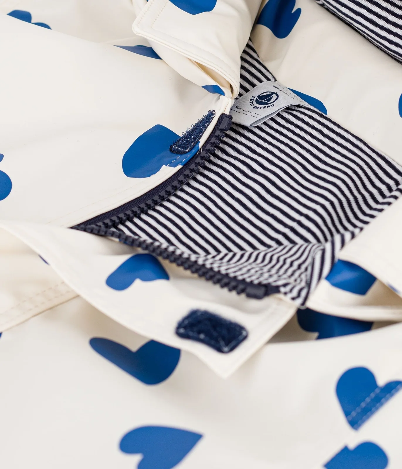 Children's iconic raincoat