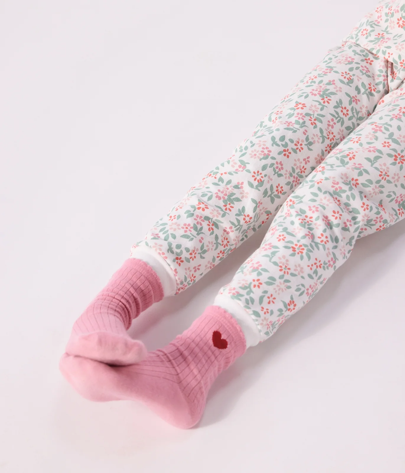 3 pairs of babies' heart-pattern cotton socks