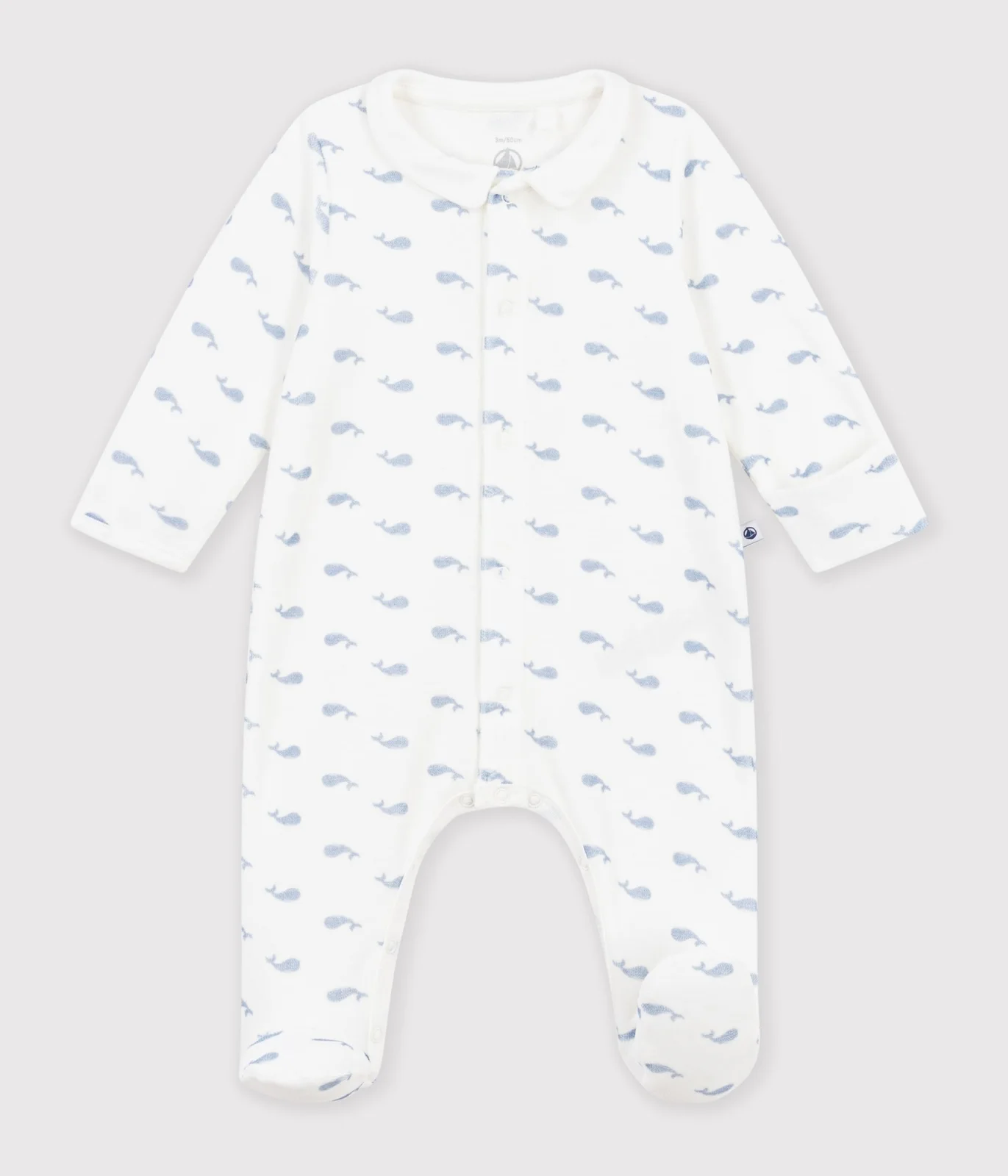 Babies' whale-print velour pyjama suit with a collar