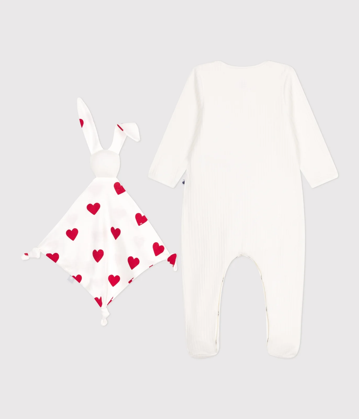 Newborn baby gift set in velvet